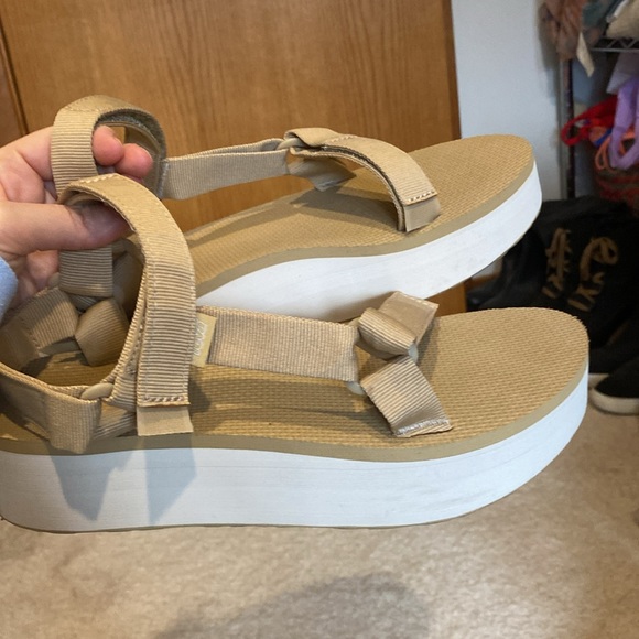 Teva platform sandals. Size 9. Worn once. - Picture 4 of 5